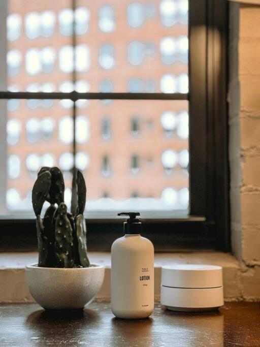 The 511. A Luxury Loft On State St. Apartman Bristol Kültér fotó